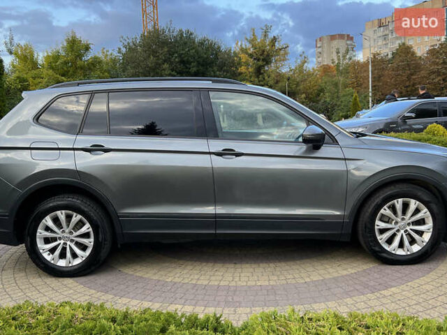 Серый Фольксваген Тигуан, объемом двигателя 2 л и пробегом 190 тыс. км за 17700 $, фото 7 на Automoto.ua