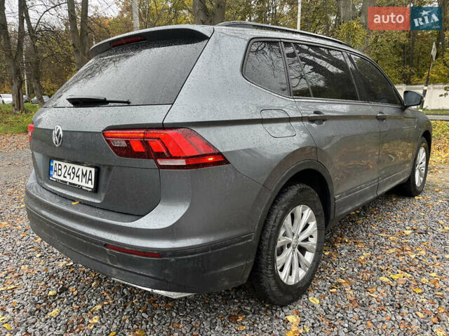Серый Фольксваген Тигуан, объемом двигателя 1.98 л и пробегом 194 тыс. км за 16700 $, фото 4 на Automoto.ua