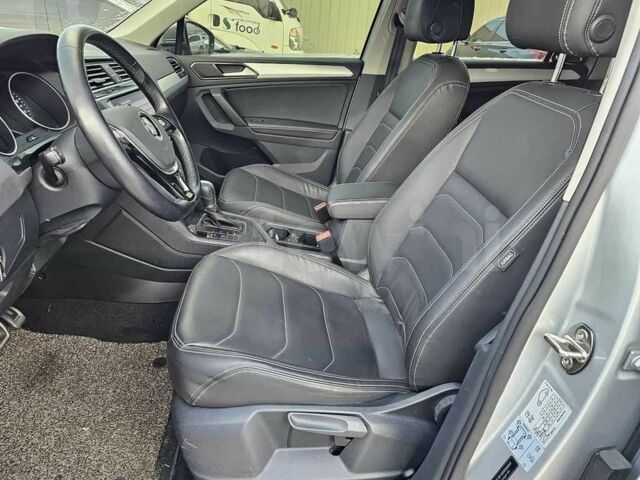 Серый Фольксваген Тигуан, объемом двигателя 2 л и пробегом 67 тыс. км за 20000 $, фото 10 на Automoto.ua