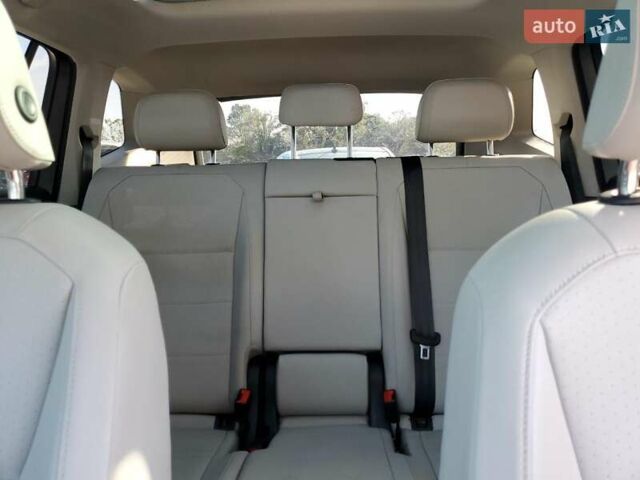 Серый Фольксваген Тигуан, объемом двигателя 1.98 л и пробегом 165 тыс. км за 4300 $, фото 9 на Automoto.ua