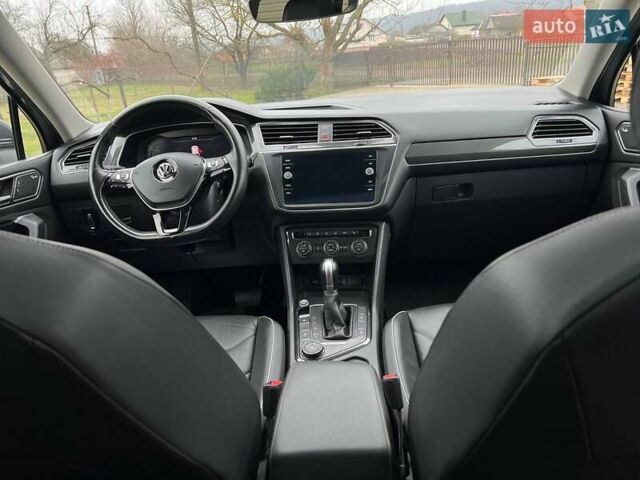 Серый Фольксваген Тигуан, объемом двигателя 1.98 л и пробегом 148 тыс. км за 19300 $, фото 25 на Automoto.ua