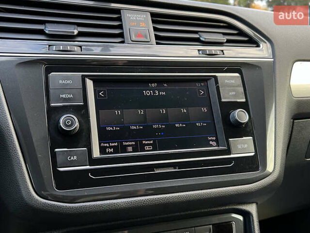 Серый Фольксваген Тигуан, объемом двигателя 2 л и пробегом 190 тыс. км за 17700 $, фото 12 на Automoto.ua