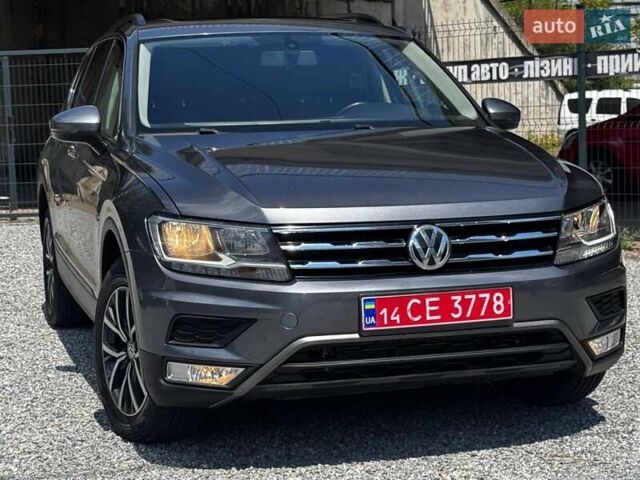 Сірий Фольксваген Тігуан, об'ємом двигуна 2 л та пробігом 167 тис. км за 19500 $, фото 1 на Automoto.ua