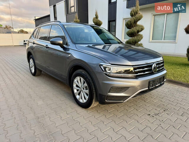 Серый Фольксваген Тигуан, объемом двигателя 2 л и пробегом 104 тыс. км за 20300 $, фото 12 на Automoto.ua