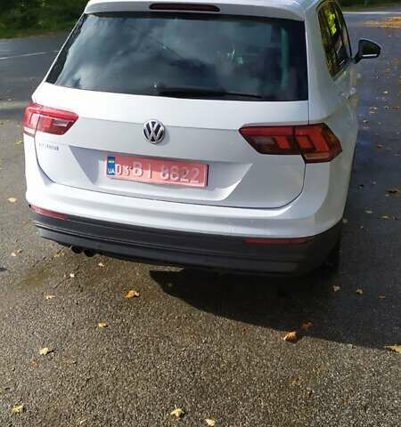 Серый Фольксваген Тигуан, объемом двигателя 2 л и пробегом 195 тыс. км за 23350 $, фото 24 на Automoto.ua