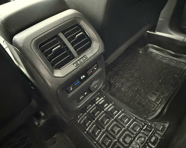 Сірий Фольксваген Тігуан, об'ємом двигуна 1.98 л та пробігом 83 тис. км за 30700 $, фото 21 на Automoto.ua