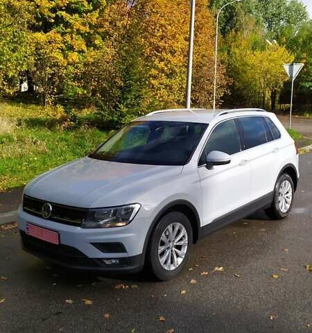 Серый Фольксваген Тигуан, объемом двигателя 2 л и пробегом 195 тыс. км за 23350 $, фото 18 на Automoto.ua