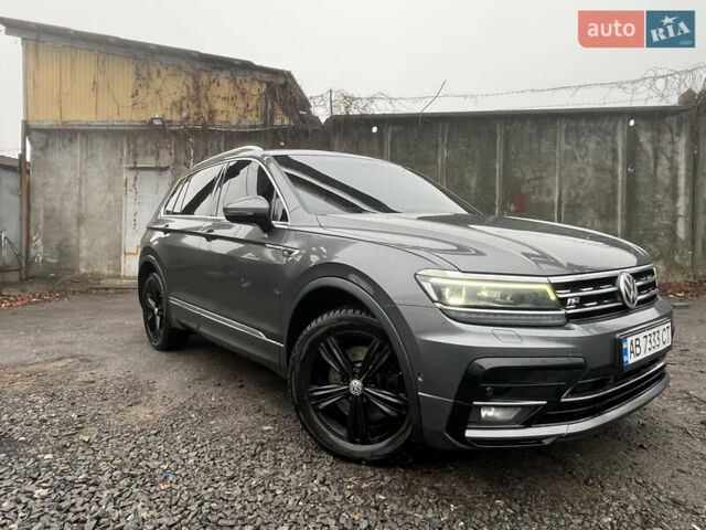 Серый Фольксваген Тигуан, объемом двигателя 1.97 л и пробегом 220 тыс. км за 26500 $, фото 4 на Automoto.ua