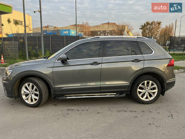 Сірий Фольксваген Тігуан, об'ємом двигуна 1.97 л та пробігом 145 тис. км за 27200 $, фото 7 на Automoto.ua