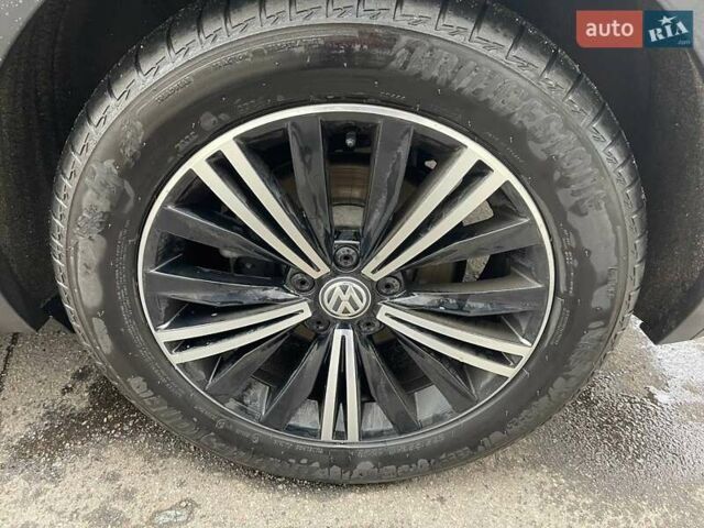 Серый Фольксваген Тигуан, объемом двигателя 1.98 л и пробегом 194 тыс. км за 24299 $, фото 28 на Automoto.ua