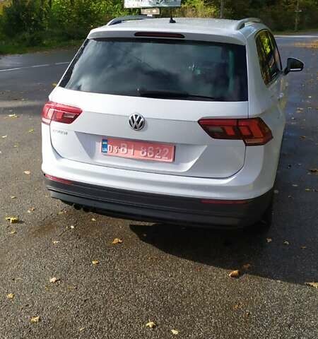 Серый Фольксваген Тигуан, объемом двигателя 2 л и пробегом 195 тыс. км за 23350 $, фото 27 на Automoto.ua