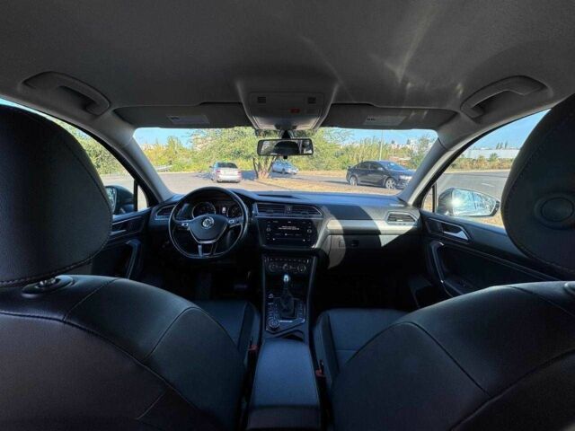 Сірий Фольксваген Тігуан, об'ємом двигуна 0 л та пробігом 130 тис. км за 402 $, фото 15 на Automoto.ua