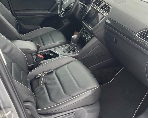 Серый Фольксваген Тигуан, объемом двигателя 1.98 л и пробегом 194 тыс. км за 24299 $, фото 41 на Automoto.ua