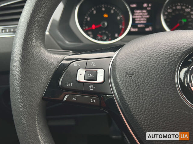 Сірий Фольксваген Тігуан, об'ємом двигуна 2 л та пробігом 79 тис. км за 17950 $, фото 22 на Automoto.ua