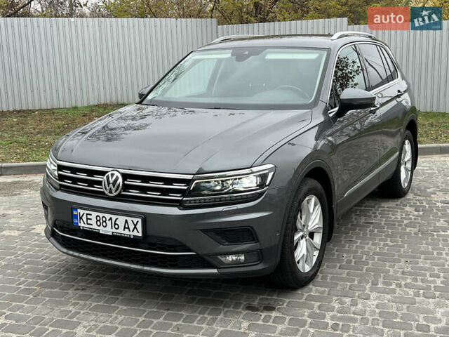 Серый Фольксваген Тигуан, объемом двигателя 1.97 л и пробегом 169 тыс. км за 24800 $, фото 2 на Automoto.ua