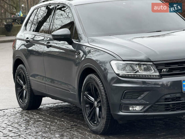 Серый Фольксваген Тигуан, объемом двигателя 2 л и пробегом 56 тыс. км за 24999 $, фото 9 на Automoto.ua