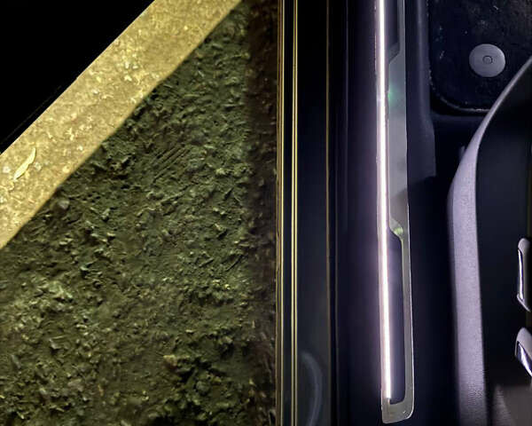 Серый Фольксваген Тигуан, объемом двигателя 2 л и пробегом 254 тыс. км за 17999 $, фото 26 на Automoto.ua