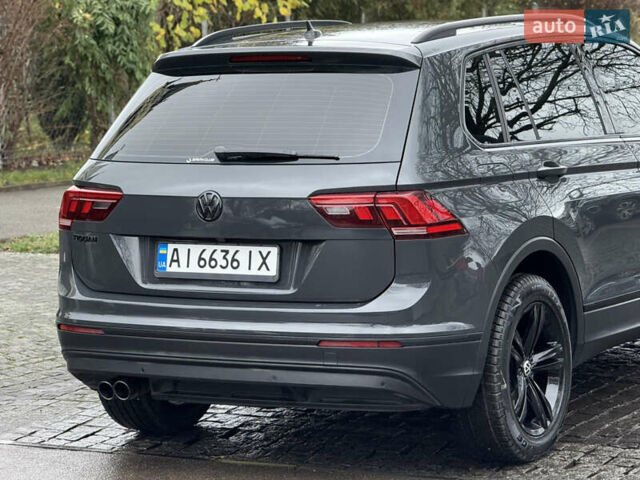 Серый Фольксваген Тигуан, объемом двигателя 2 л и пробегом 56 тыс. км за 24999 $, фото 37 на Automoto.ua
