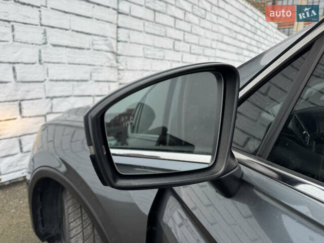 Серый Фольксваген Тигуан, объемом двигателя 2 л и пробегом 187 тыс. км за 18500 $, фото 29 на Automoto.ua