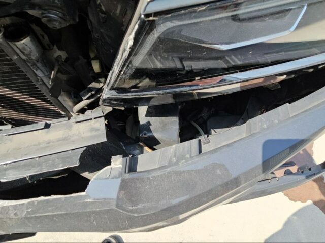 Серый Фольксваген Тигуан, объемом двигателя 2 л и пробегом 80 тыс. км за 16500 $, фото 40 на Automoto.ua