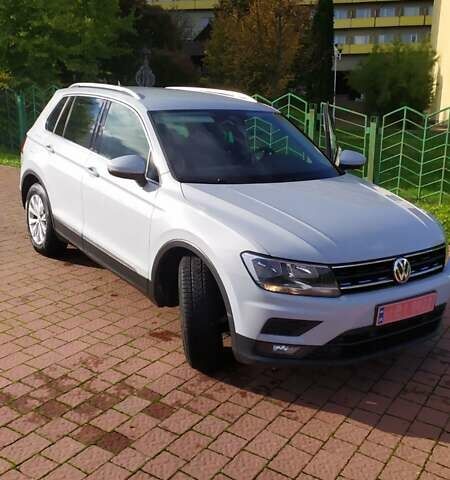 Серый Фольксваген Тигуан, объемом двигателя 2 л и пробегом 195 тыс. км за 23350 $, фото 9 на Automoto.ua