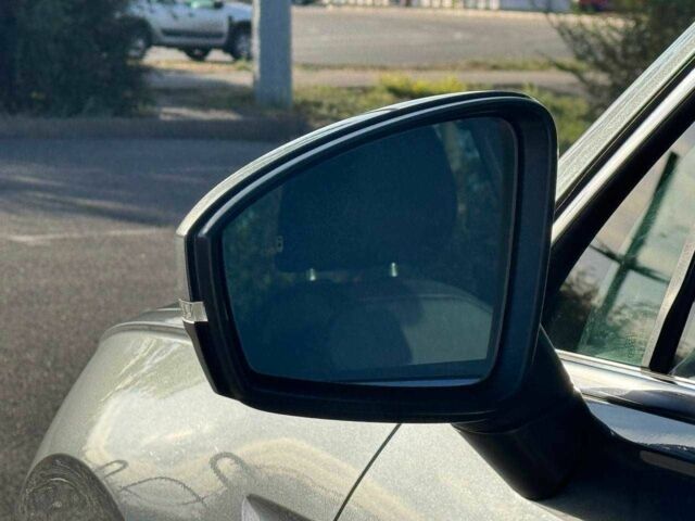 Сірий Фольксваген Тігуан, об'ємом двигуна 0 л та пробігом 130 тис. км за 402 $, фото 6 на Automoto.ua