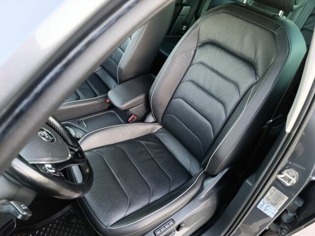 Серый Фольксваген Тигуан, объемом двигателя 2 л и пробегом 180 тыс. км за 30000 $, фото 18 на Automoto.ua