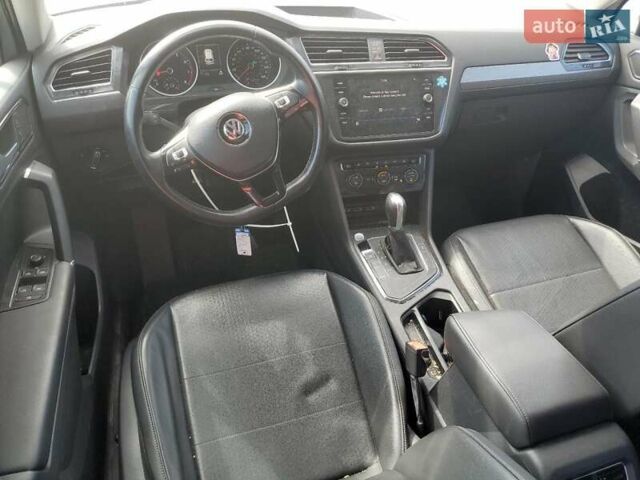 Сірий Фольксваген Тігуан, об'ємом двигуна 1.98 л та пробігом 121 тис. км за 4400 $, фото 7 на Automoto.ua