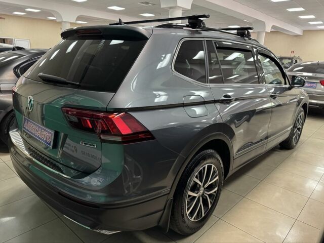 Серый Фольксваген Тигуан, объемом двигателя 2 л и пробегом 189 тыс. км за 19900 $, фото 8 на Automoto.ua