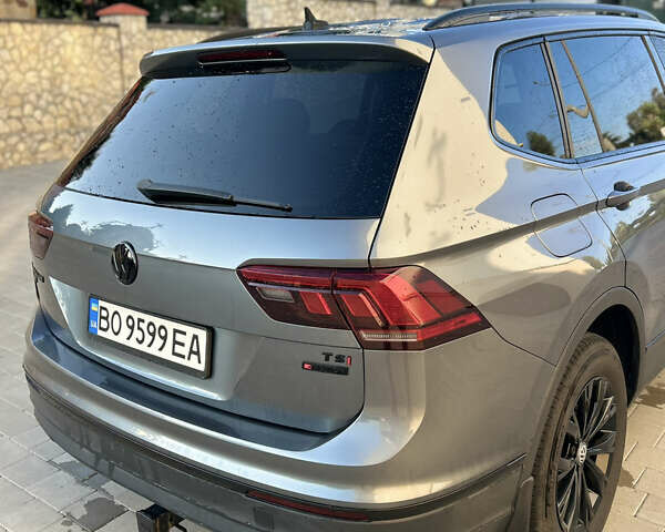 Сірий Фольксваген Тігуан, об'ємом двигуна 1.98 л та пробігом 145 тис. км за 17800 $, фото 9 на Automoto.ua