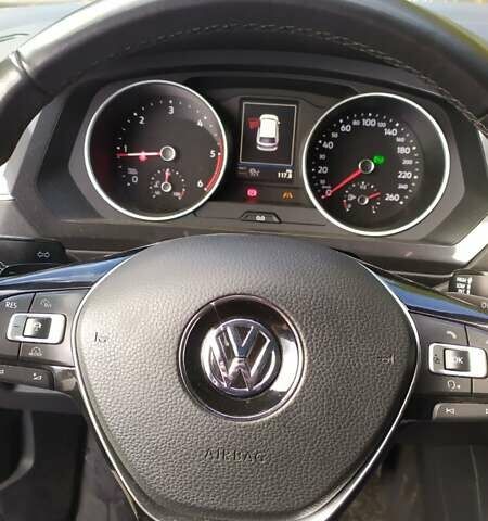 Серый Фольксваген Тигуан, объемом двигателя 2 л и пробегом 195 тыс. км за 23350 $, фото 33 на Automoto.ua