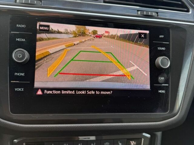 Серый Фольксваген Тигуан, объемом двигателя 2 л и пробегом 147 тыс. км за 17500 $, фото 18 на Automoto.ua