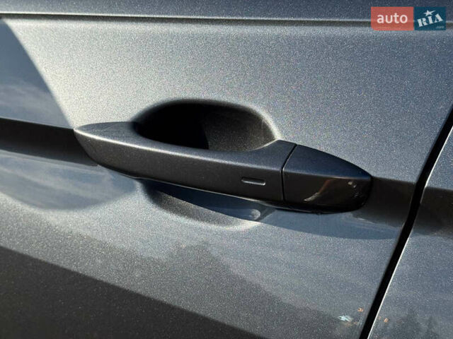 Сірий Фольксваген Тігуан, об'ємом двигуна 1.98 л та пробігом 155 тис. км за 18500 $, фото 6 на Automoto.ua