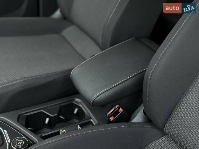 Серый Фольксваген Тигуан, объемом двигателя 2 л и пробегом 248 тыс. км за 21500 $, фото 42 на Automoto.ua