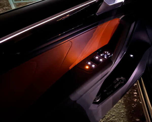 Серый Фольксваген Тигуан, объемом двигателя 2 л и пробегом 254 тыс. км за 17999 $, фото 27 на Automoto.ua