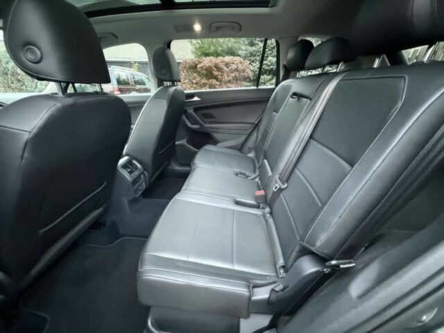 Серый Фольксваген Тигуан, объемом двигателя 2 л и пробегом 36 тыс. км за 18500 $, фото 10 на Automoto.ua