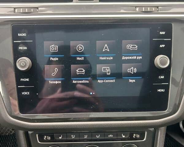 Серый Фольксваген Тигуан, объемом двигателя 1.98 л и пробегом 54 тыс. км за 25499 $, фото 6 на Automoto.ua