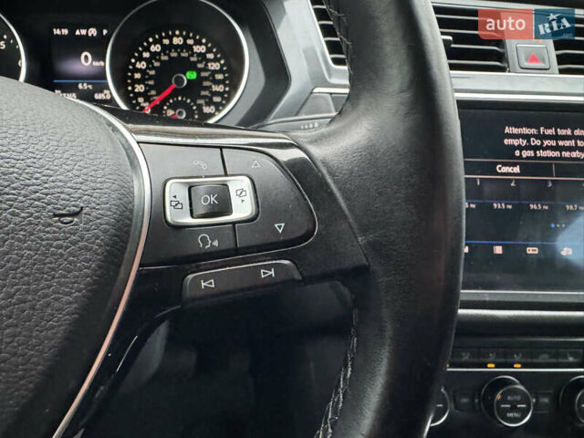 Серый Фольксваген Тигуан, объемом двигателя 2 л и пробегом 187 тыс. км за 18500 $, фото 36 на Automoto.ua