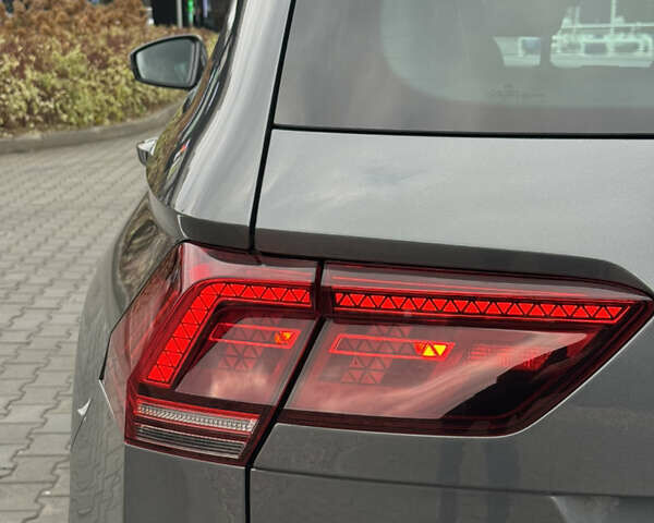 Серый Фольксваген Тигуан, объемом двигателя 1.98 л и пробегом 154 тыс. км за 25700 $, фото 21 на Automoto.ua