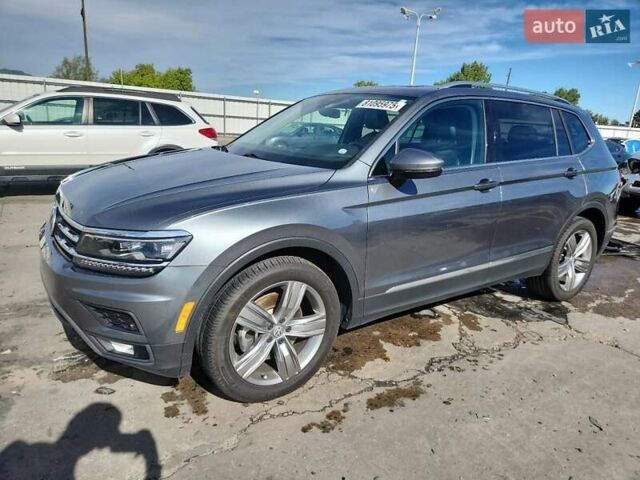 Серый Фольксваген Тигуан, объемом двигателя 2 л и пробегом 65 тыс. км за 22000 $, фото 1 на Automoto.ua