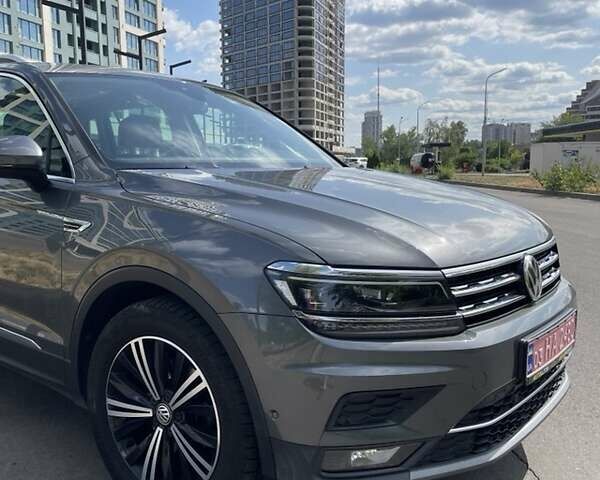 Серый Фольксваген Тигуан, объемом двигателя 1.98 л и пробегом 194 тыс. км за 24299 $, фото 11 на Automoto.ua