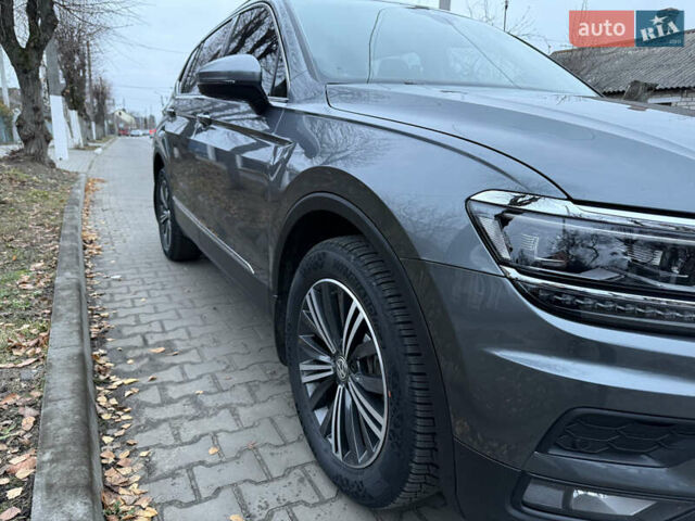 Серый Фольксваген Тигуан, объемом двигателя 2 л и пробегом 169 тыс. км за 21500 $, фото 8 на Automoto.ua