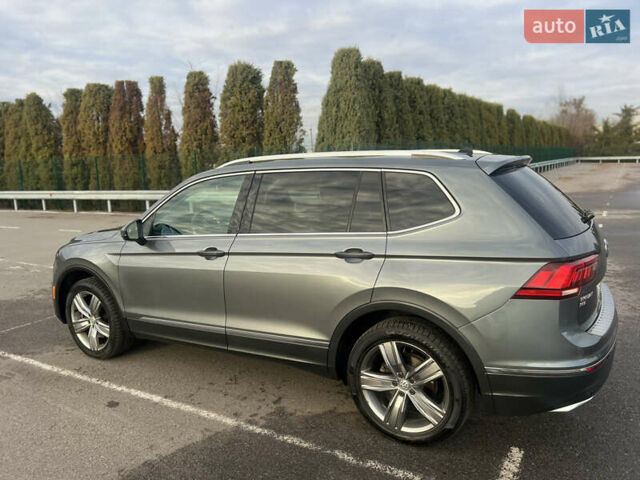Сірий Фольксваген Тігуан, об'ємом двигуна 2 л та пробігом 175 тис. км за 19300 $, фото 2 на Automoto.ua