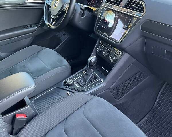 Фольксваген Тигуан 2018 в Борисполе на Automoto.ua Серый Фольксваген Тигуан, объемом двигателя 1.97 л и пробегом 97 тыс. км за 29500 $, фото 18 на Automoto.ua