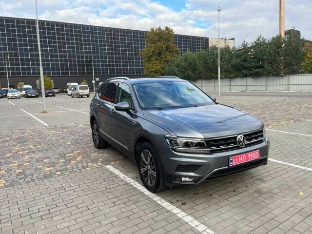 Серый Фольксваген Тигуан, объемом двигателя 2 л и пробегом 135 тыс. км за 18500 $, фото 12 на Automoto.ua