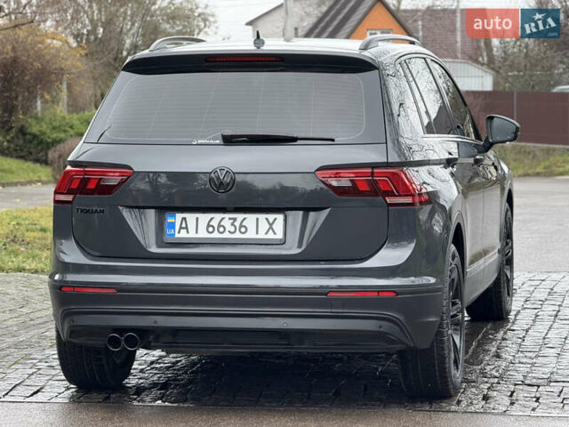 Серый Фольксваген Тигуан, объемом двигателя 2 л и пробегом 56 тыс. км за 24999 $, фото 39 на Automoto.ua
