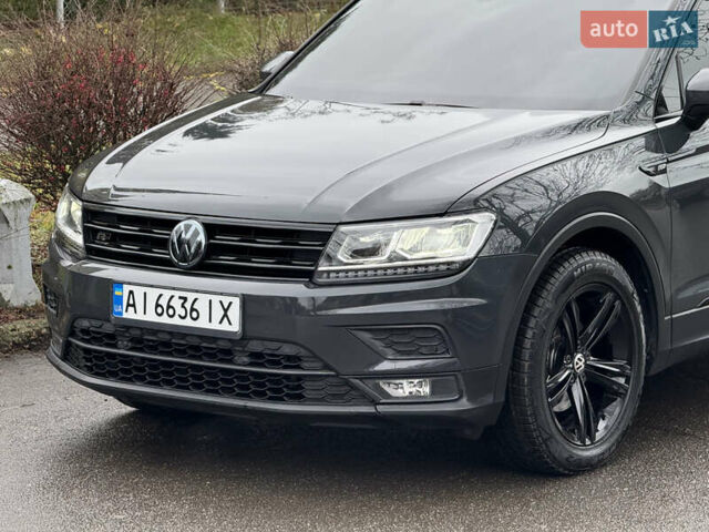 Серый Фольксваген Тигуан, объемом двигателя 2 л и пробегом 56 тыс. км за 24999 $, фото 24 на Automoto.ua