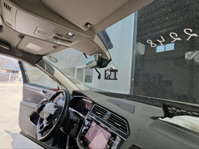 Серый Фольксваген Тигуан, объемом двигателя 2 л и пробегом 80 тыс. км за 16500 $, фото 20 на Automoto.ua