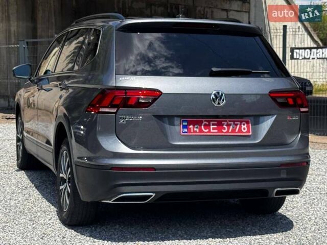 Сірий Фольксваген Тігуан, об'ємом двигуна 2 л та пробігом 167 тис. км за 19500 $, фото 4 на Automoto.ua