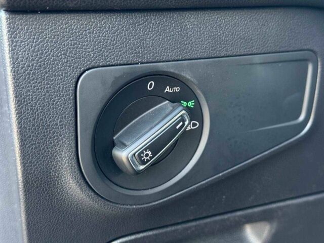 Сірий Фольксваген Тігуан, об'ємом двигуна 0 л та пробігом 130 тис. км за 402 $, фото 14 на Automoto.ua